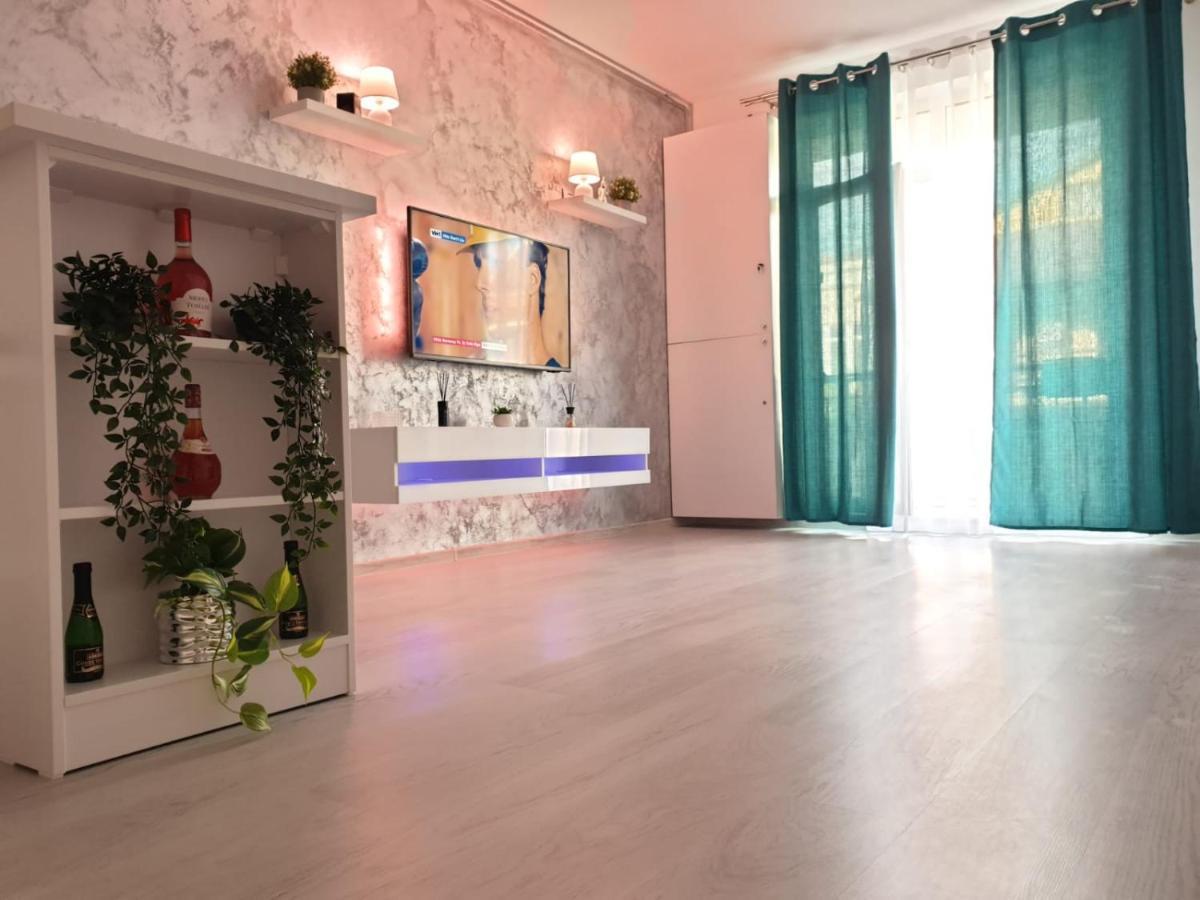 Delux Studio Mamaia Nord Navodari Exterior photo